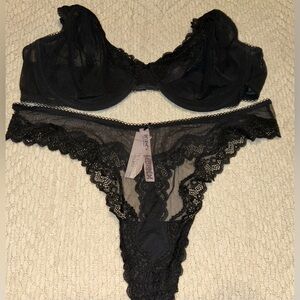 Tease Bra Set 38D / XL NWT
